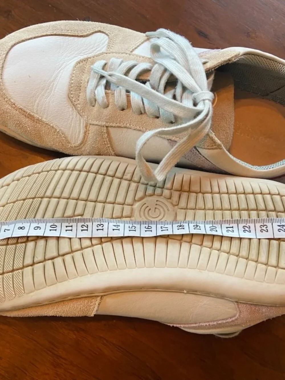 Groundies Orlando Barefoot + Shoes Sneakers size 40 EU / 9 US Women's - Picture 6 of 7